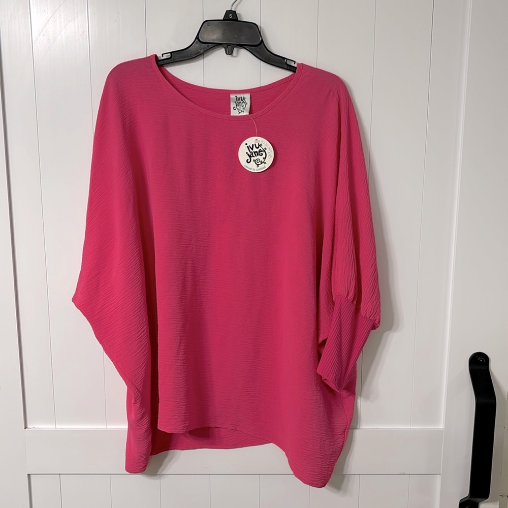 Ivy Jane Fashion Fuchsia Top. Brand new w/ Tags
